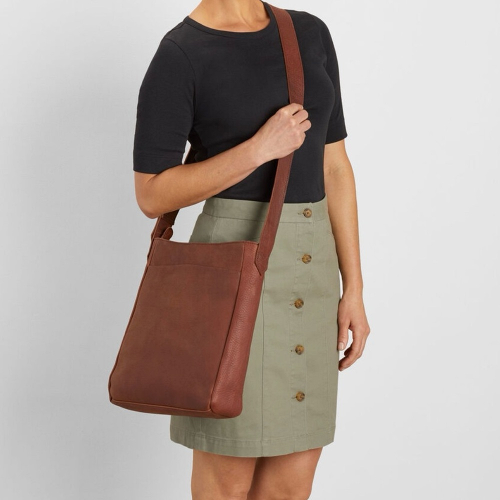 💯 Elegant Brown Leather Shoulder Bag